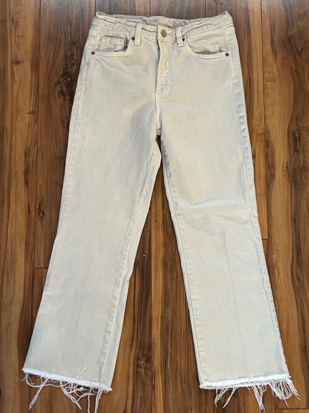 Zara Off-White Capri Jeans - Picture 6 of 8